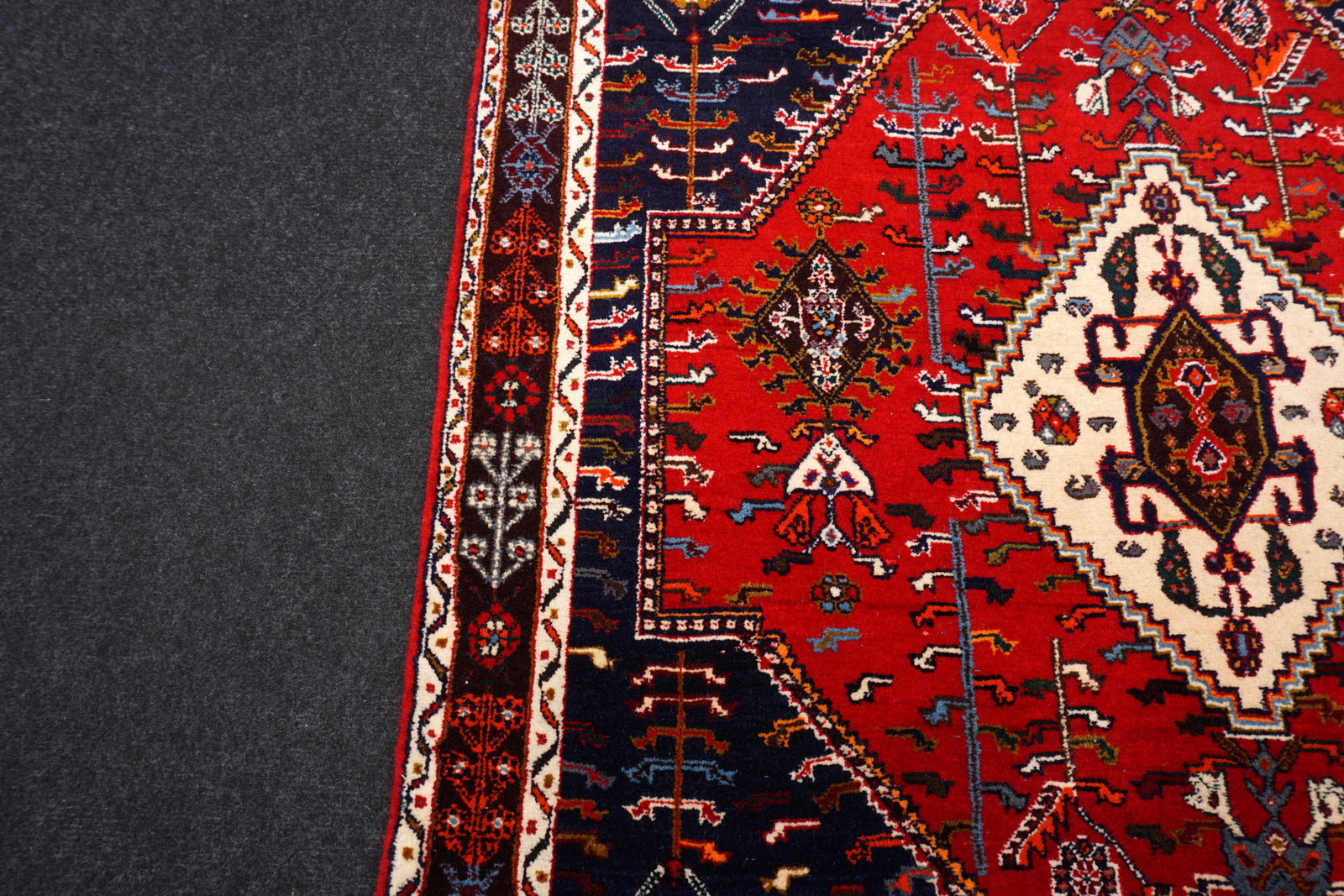 Gaschgai Schiraz Teppich 155 x 108 cm Nomaden Perserteppich