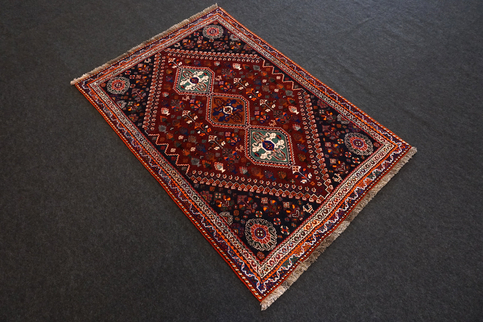 Gaschgai Schiraz Teppich 165 x 114 cm Perserteppich