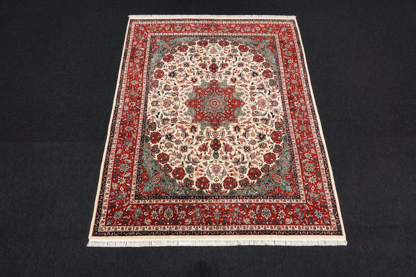 Orient Teppich Täbriz 307 x 243 cm China