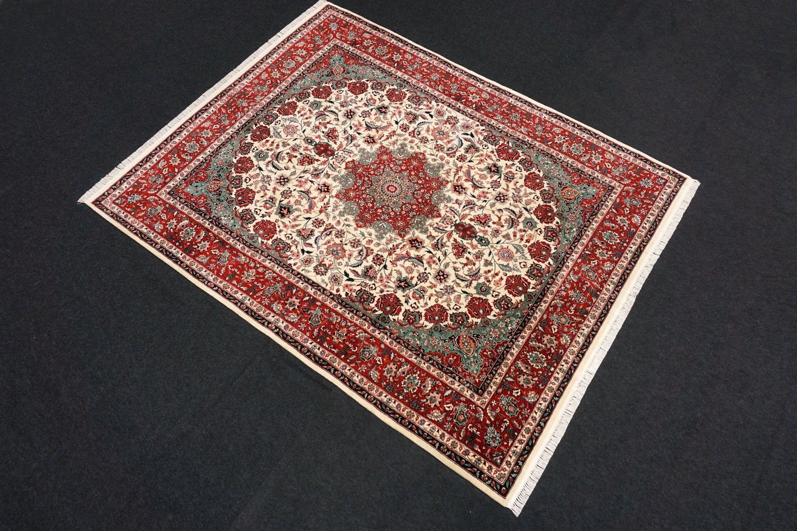 Orient Teppich Täbriz 307 x 243 cm China