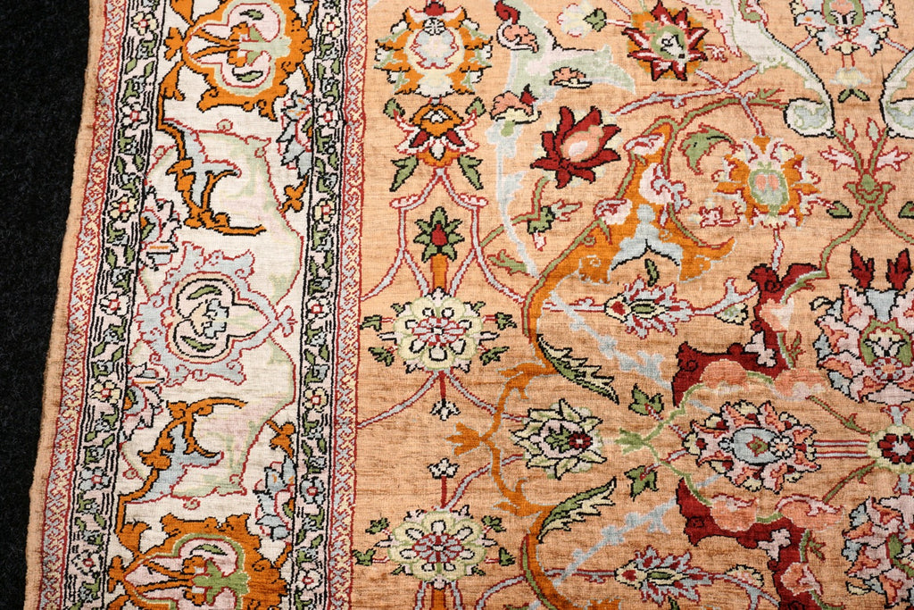 Hereke Seidenteppich - Medaillon in Beige und Rose