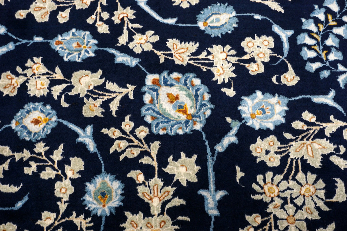 Keschan Perserteppich - Dunkelblau mit floralem Muster