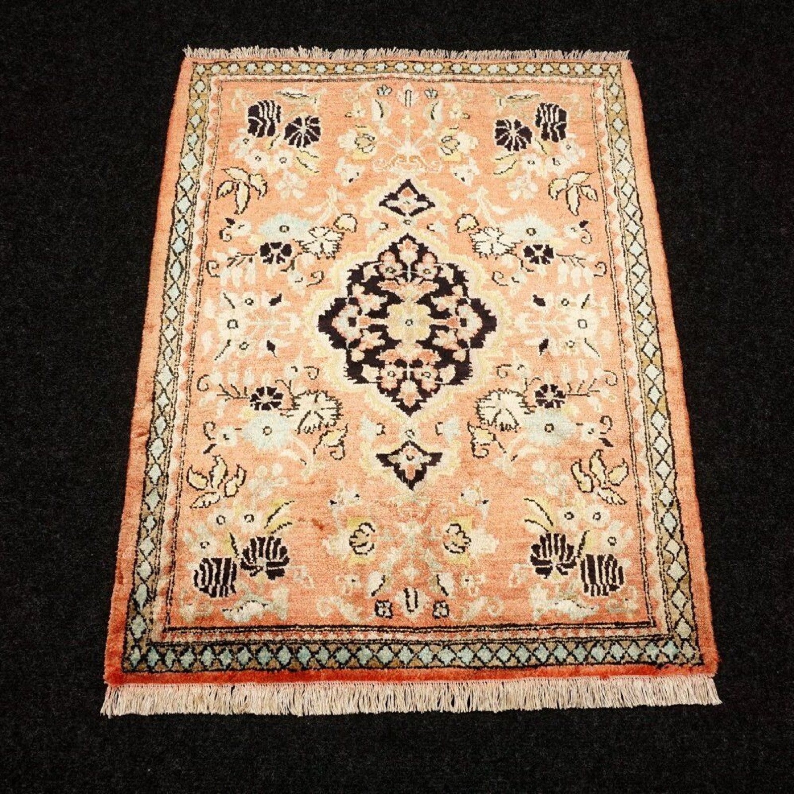 Ghom Seidenteppich 76 x 60 cm Perser Teppich