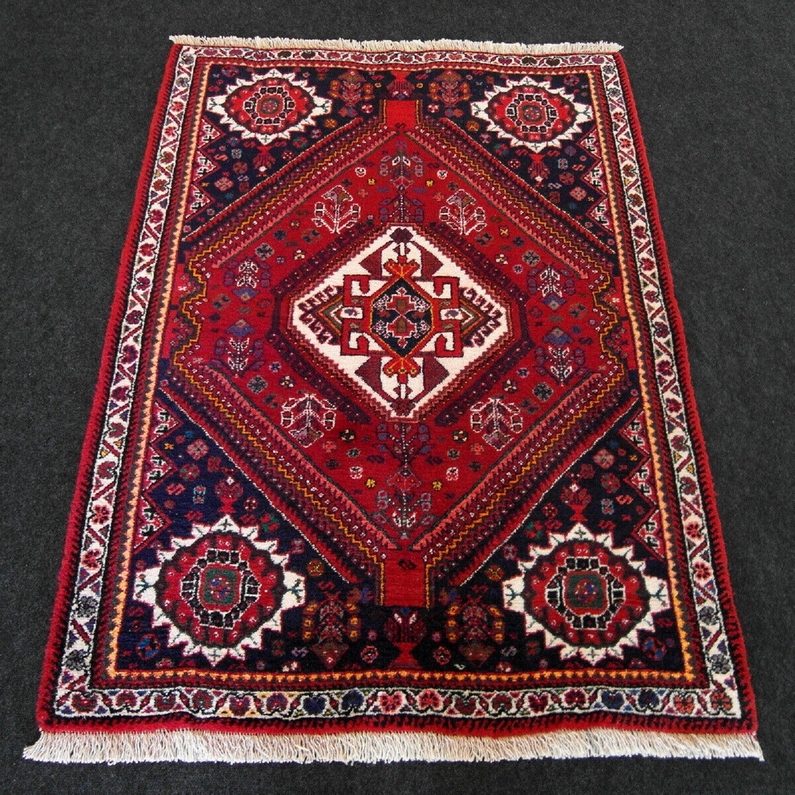 Gaschgai Perserteppich 152 x 112 cm Rot