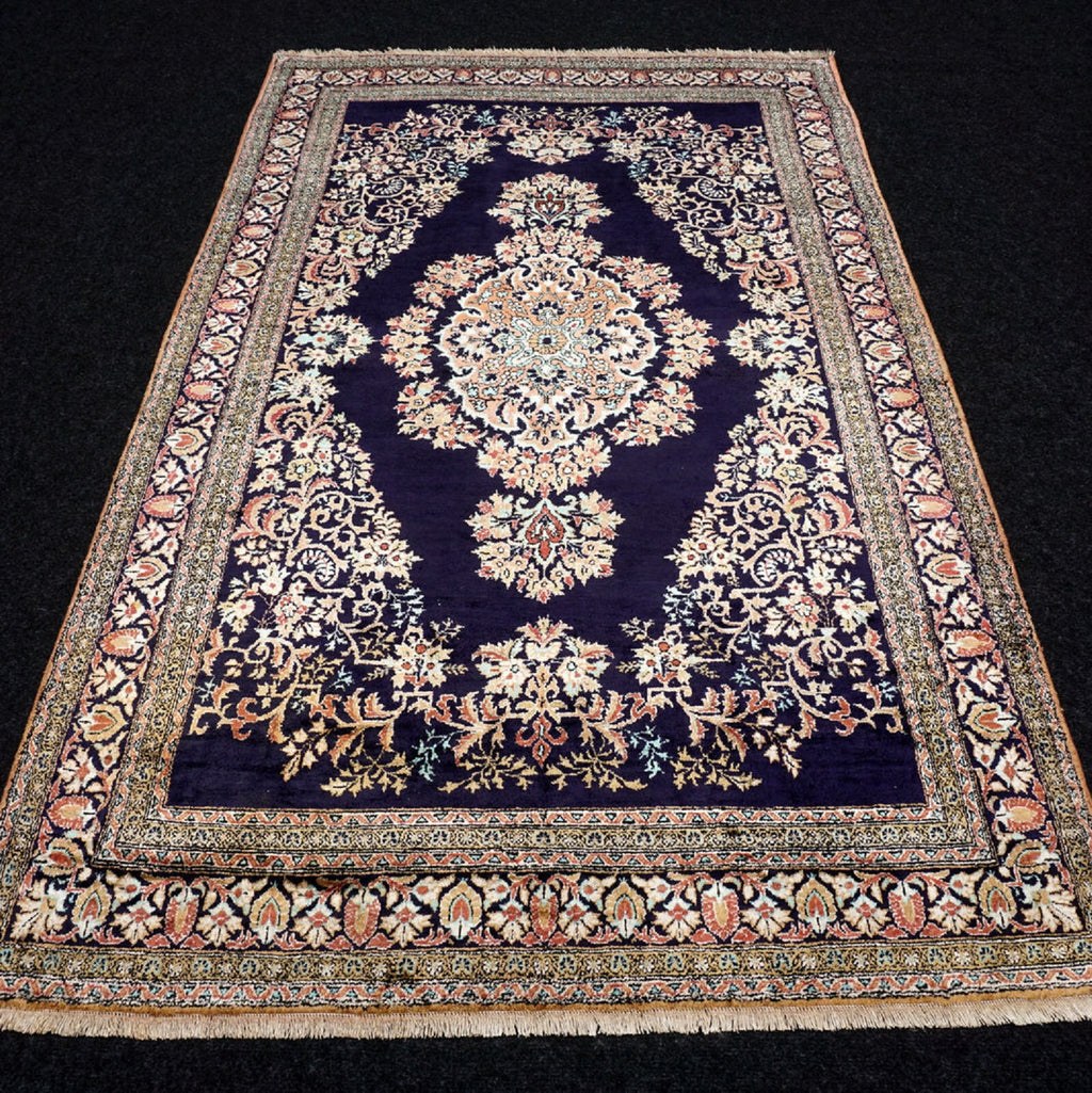 Ghom Seidenteppich 180 x 110 cm Perserteppich Dunkelblau