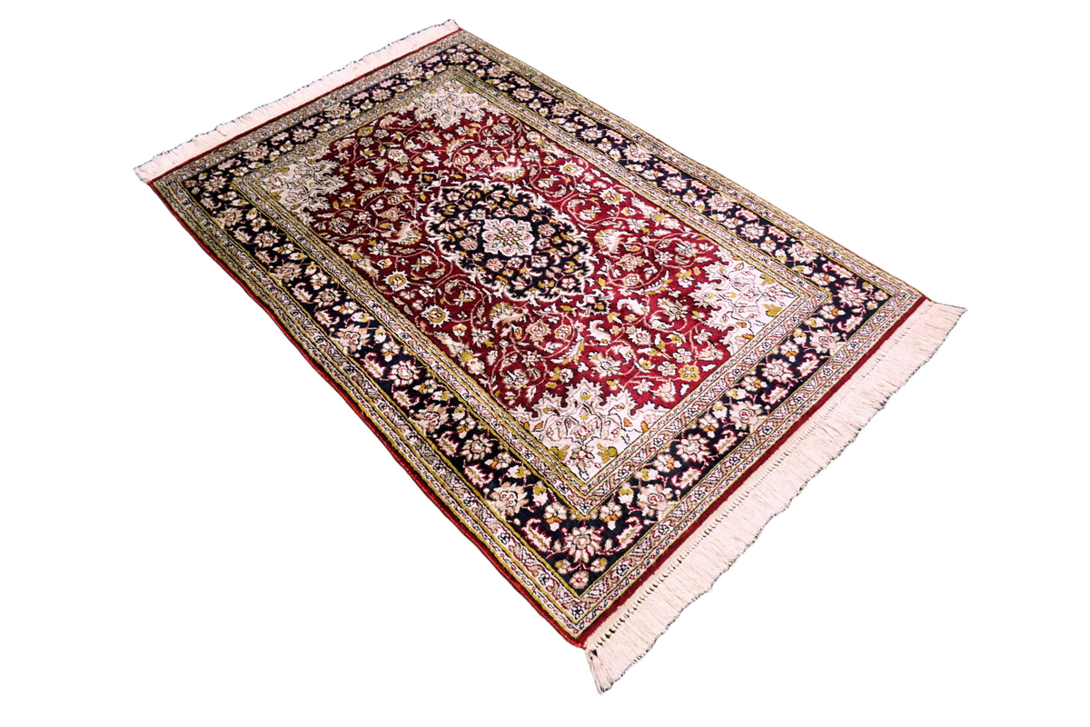 Kaschmir Seidenteppich - Ghom Medaillon in Rot und Creme