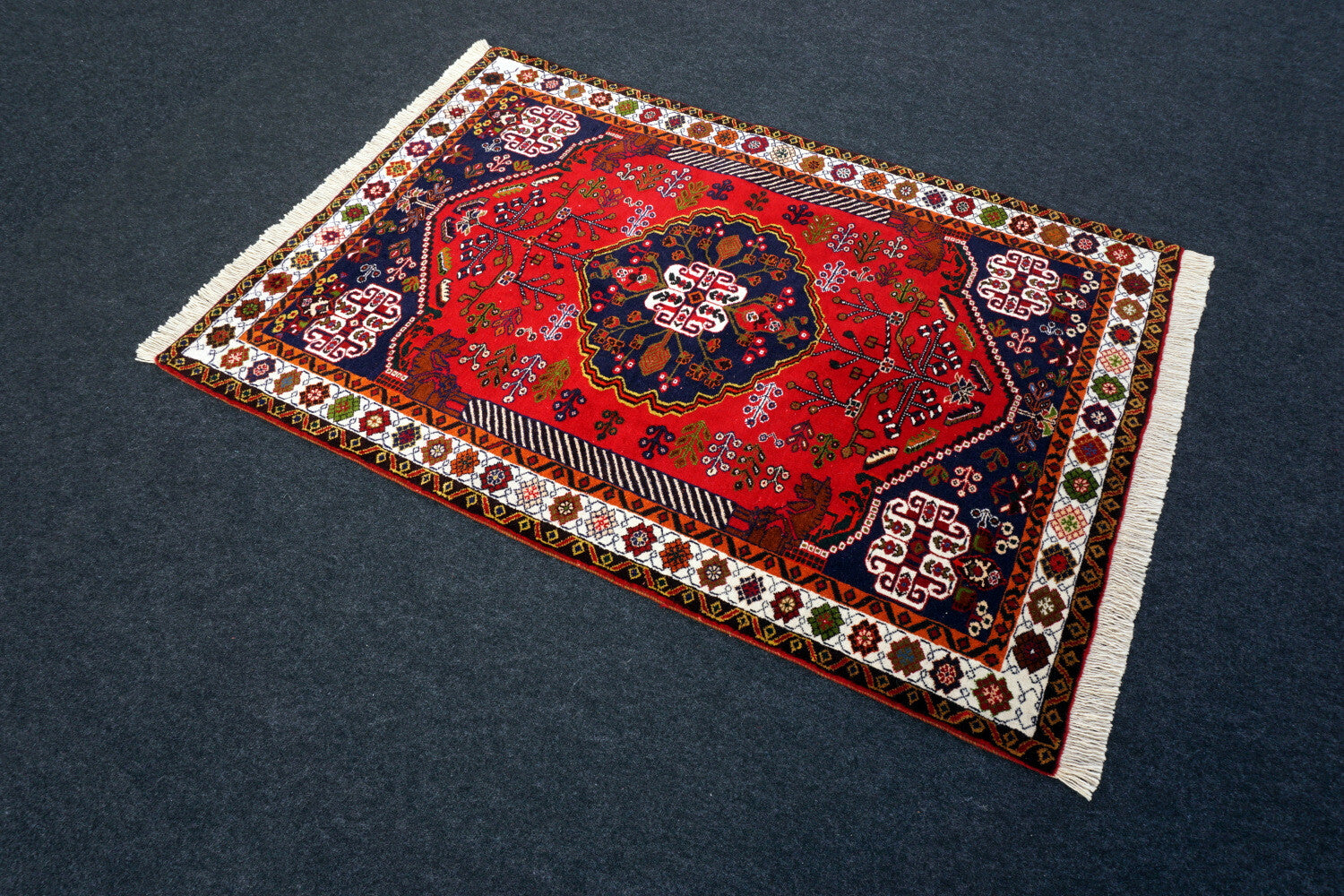 Afschar Schiraz 146 x 100 cm Perserteppich Handgeknüpft