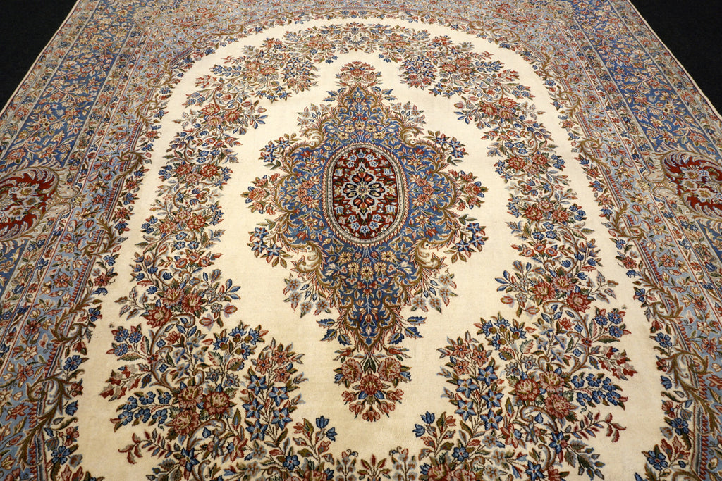 Kerman 385 x 300 cm Kirman Beige Orient Teppich
