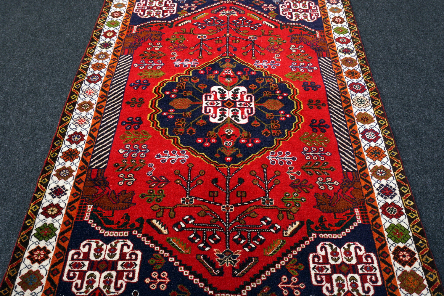 Afschar Schiraz 146 x 100 cm Perserteppich Handgeknüpft