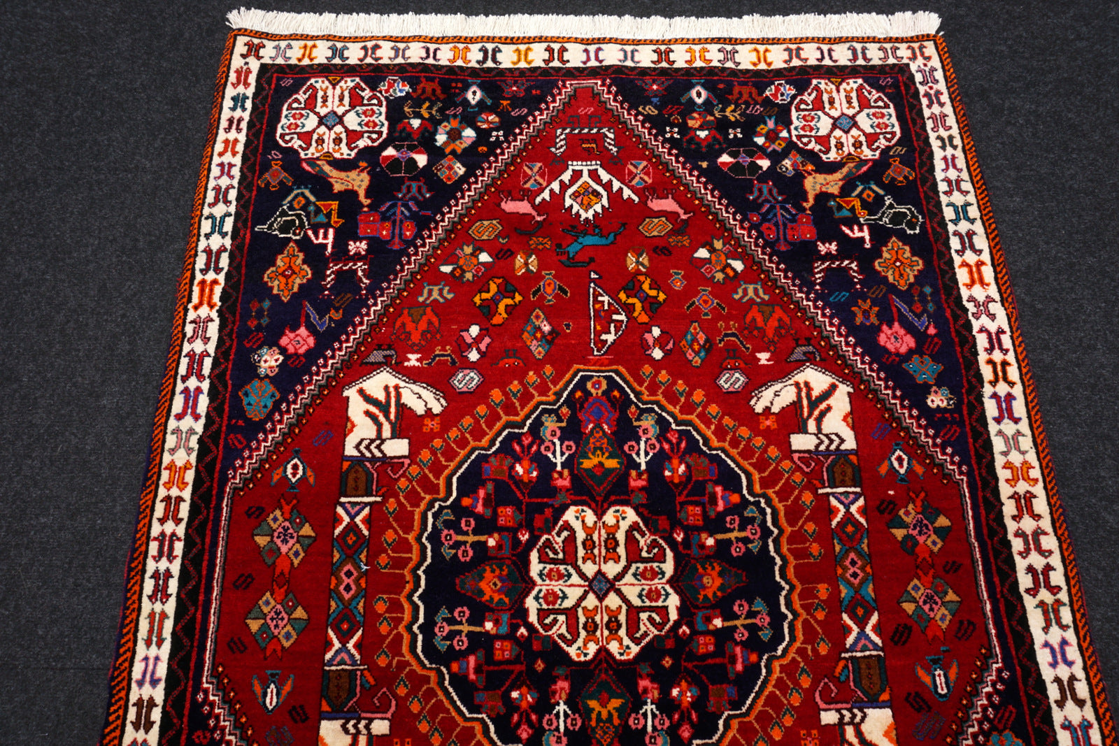 Afschar Perser Teppich 155 x 107 cm Rot