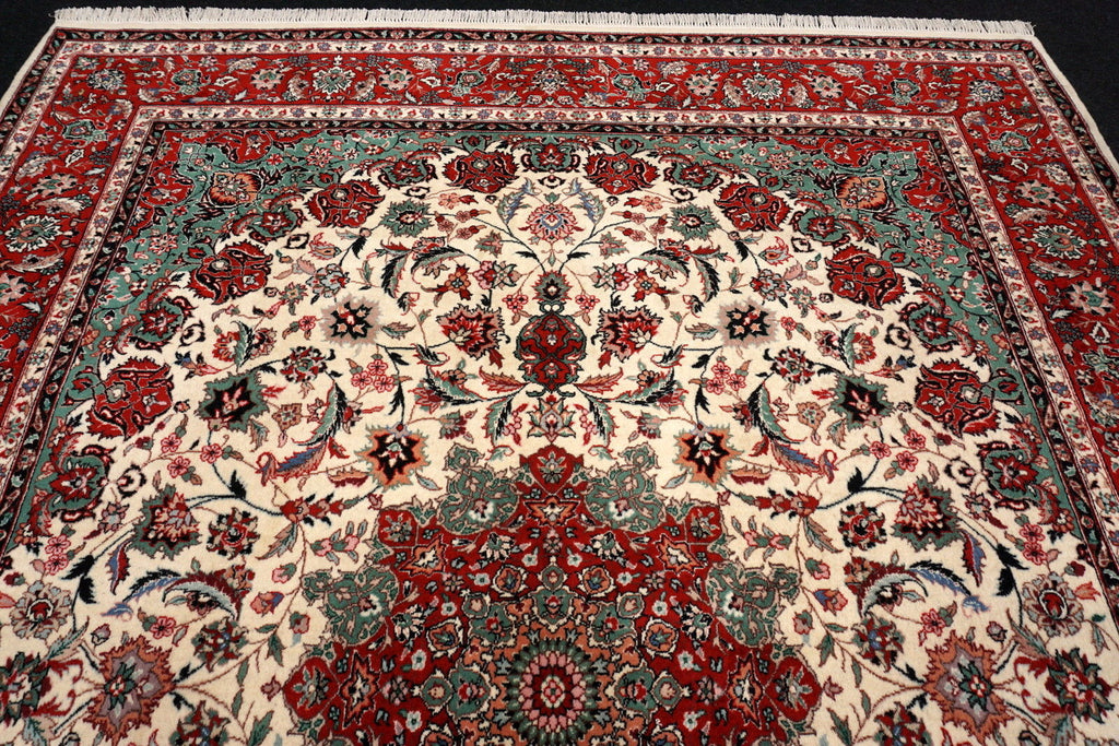 Orient Teppich Täbriz 307 x 243 cm China