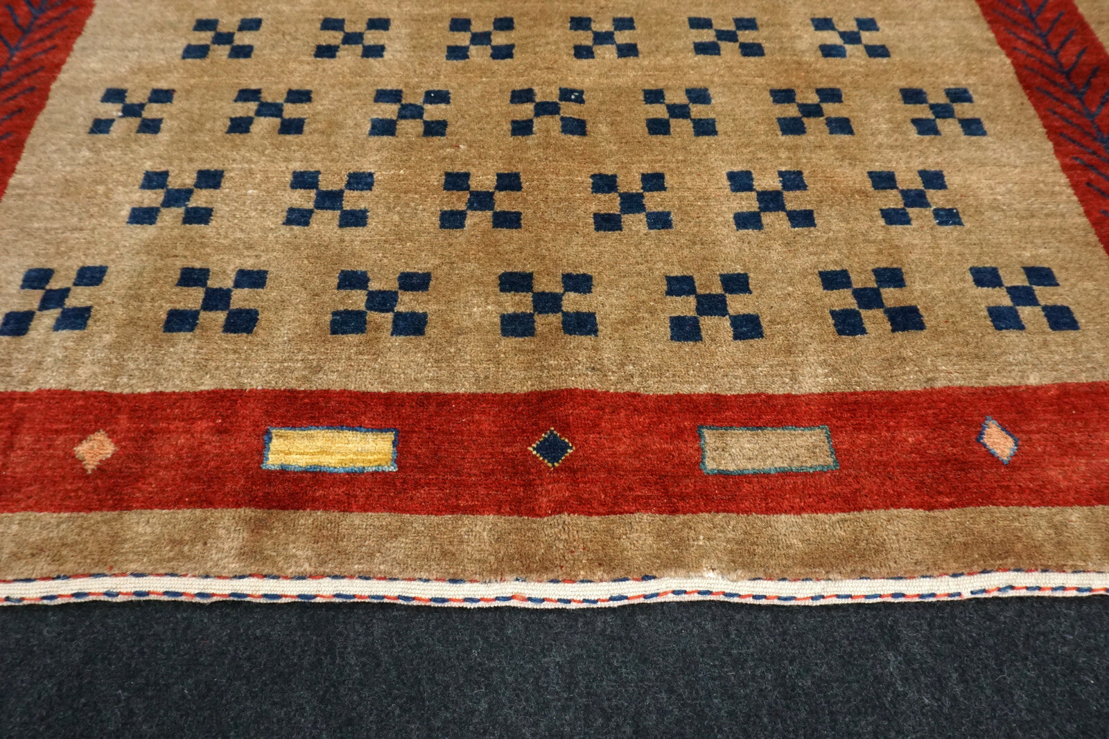 Gabbeh 180 x 126 cm Gabeh Loribaft Perserteppich