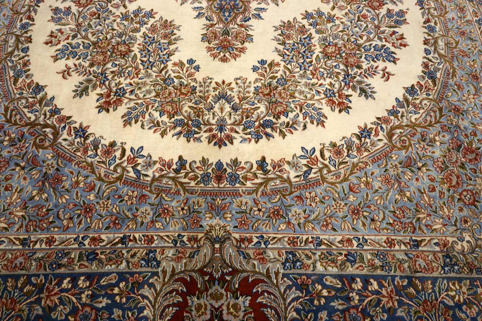 Kerman 385 x 300 cm Kirman Beige Orient Teppich