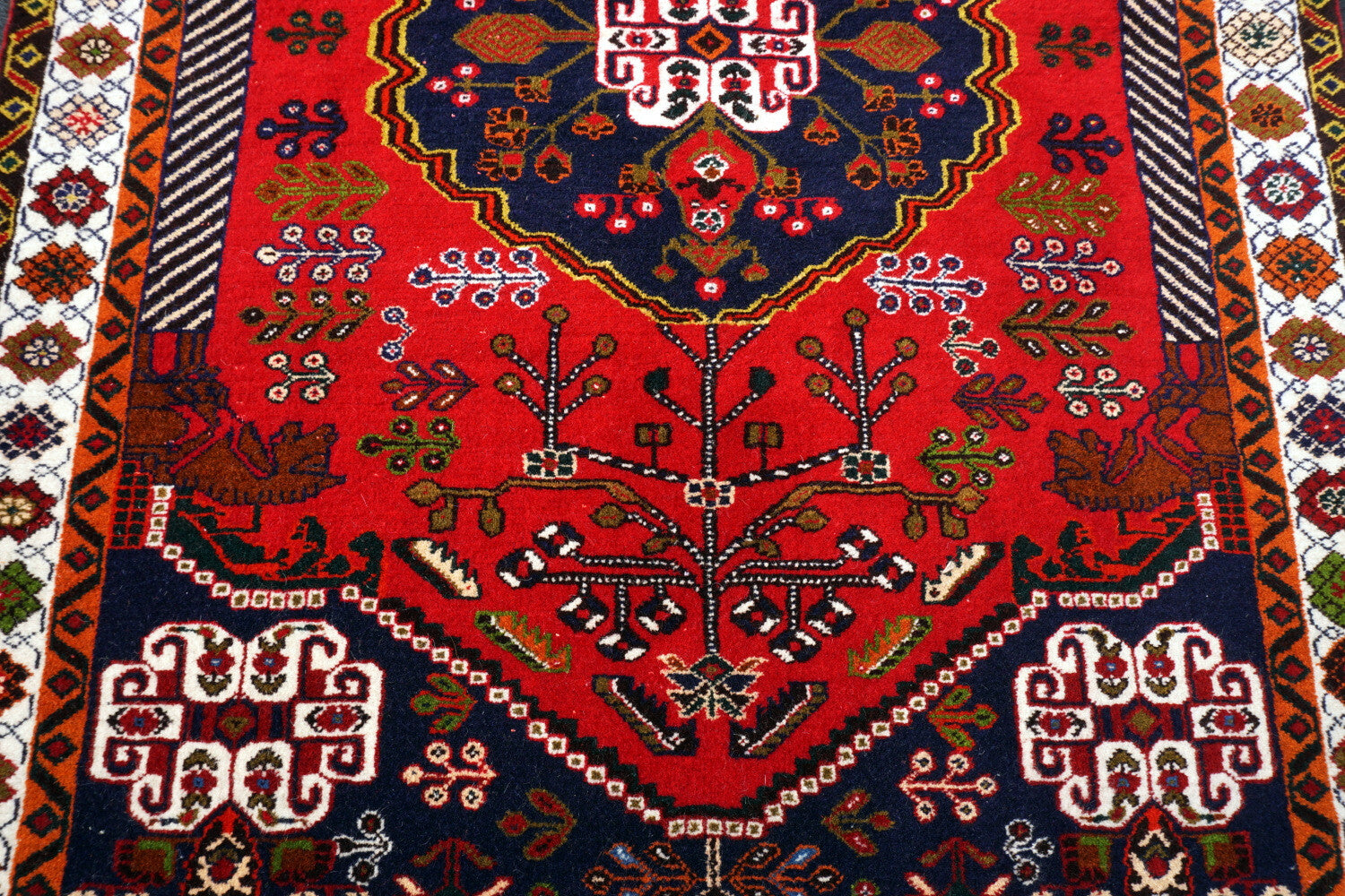 Afschar Schiraz 146 x 100 cm Perserteppich Handgeknüpft