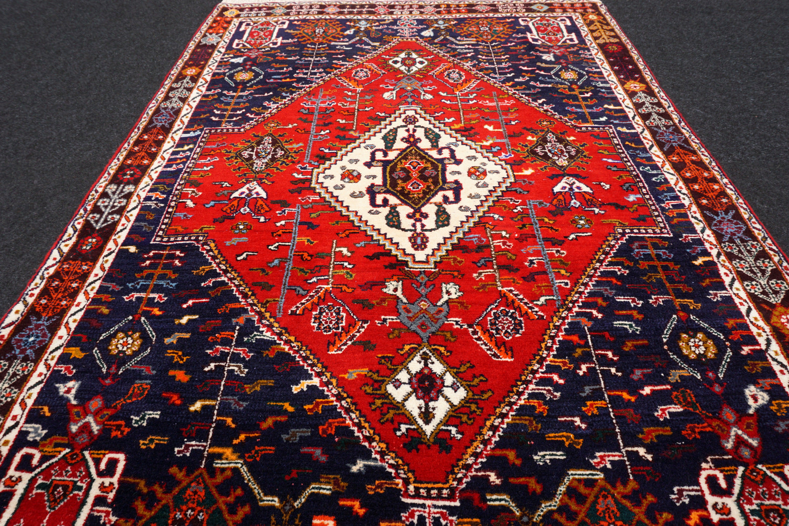 Gaschgai Schiraz Teppich 155 x 108 cm Nomaden Perserteppich
