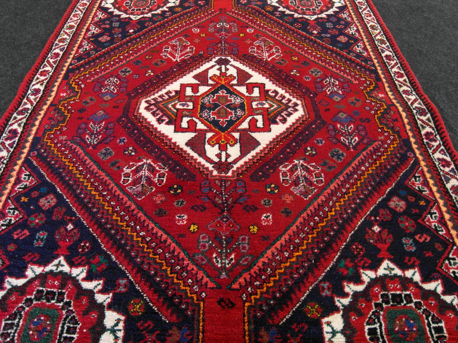 Gaschgai Perserteppich 152 x 112 cm Rot