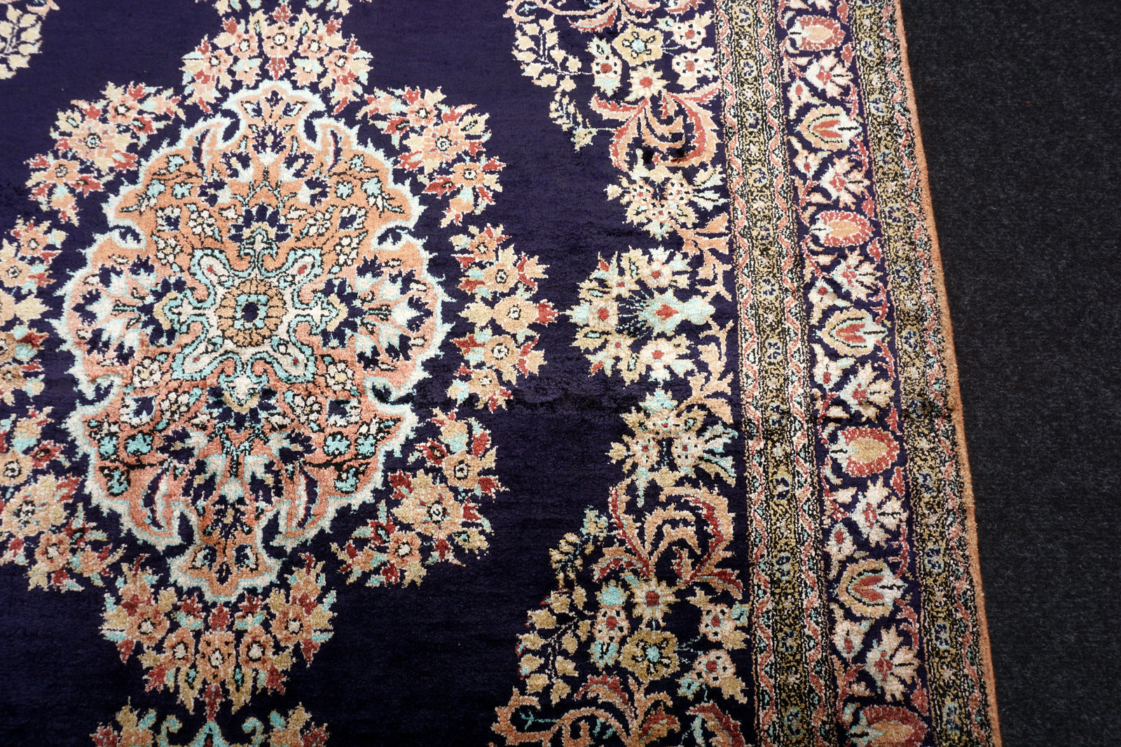 Ghom Seidenteppich 180 x 110 cm Perserteppich Dunkelblau