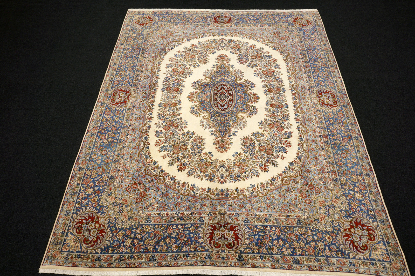 Kerman 385 x 300 cm Kirman Beige Orient Teppich