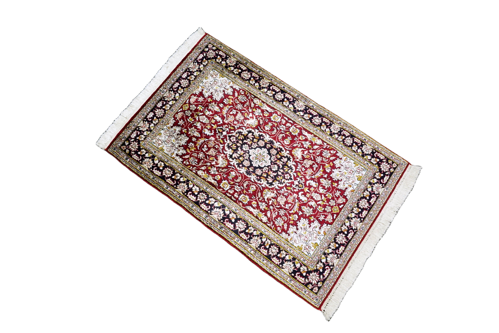 Kaschmir Seidenteppich - Ghom Medaillon in Rot und Creme