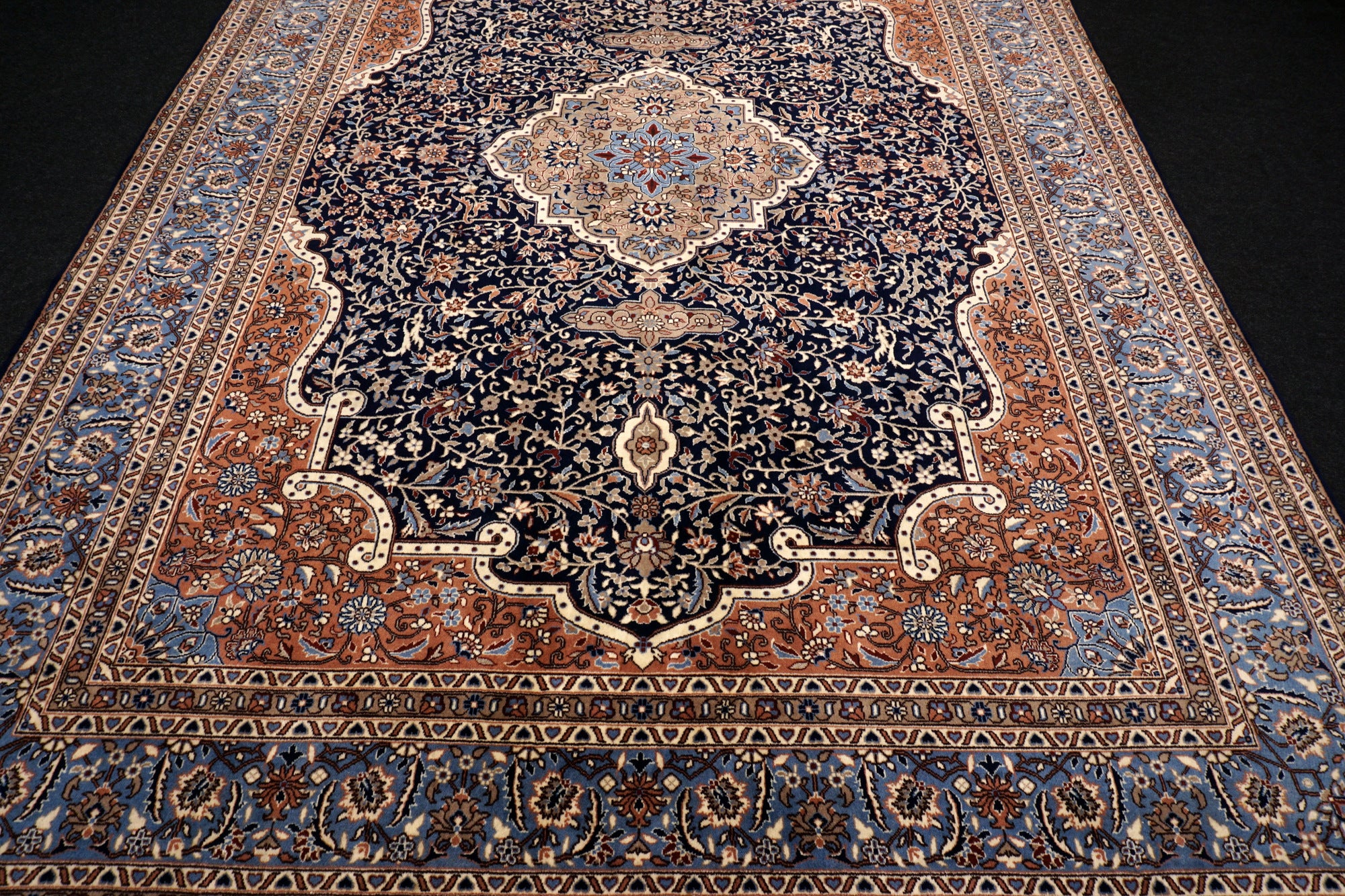 China Kerman Orient Teppich 344 x 245 cm Dunkelblau
