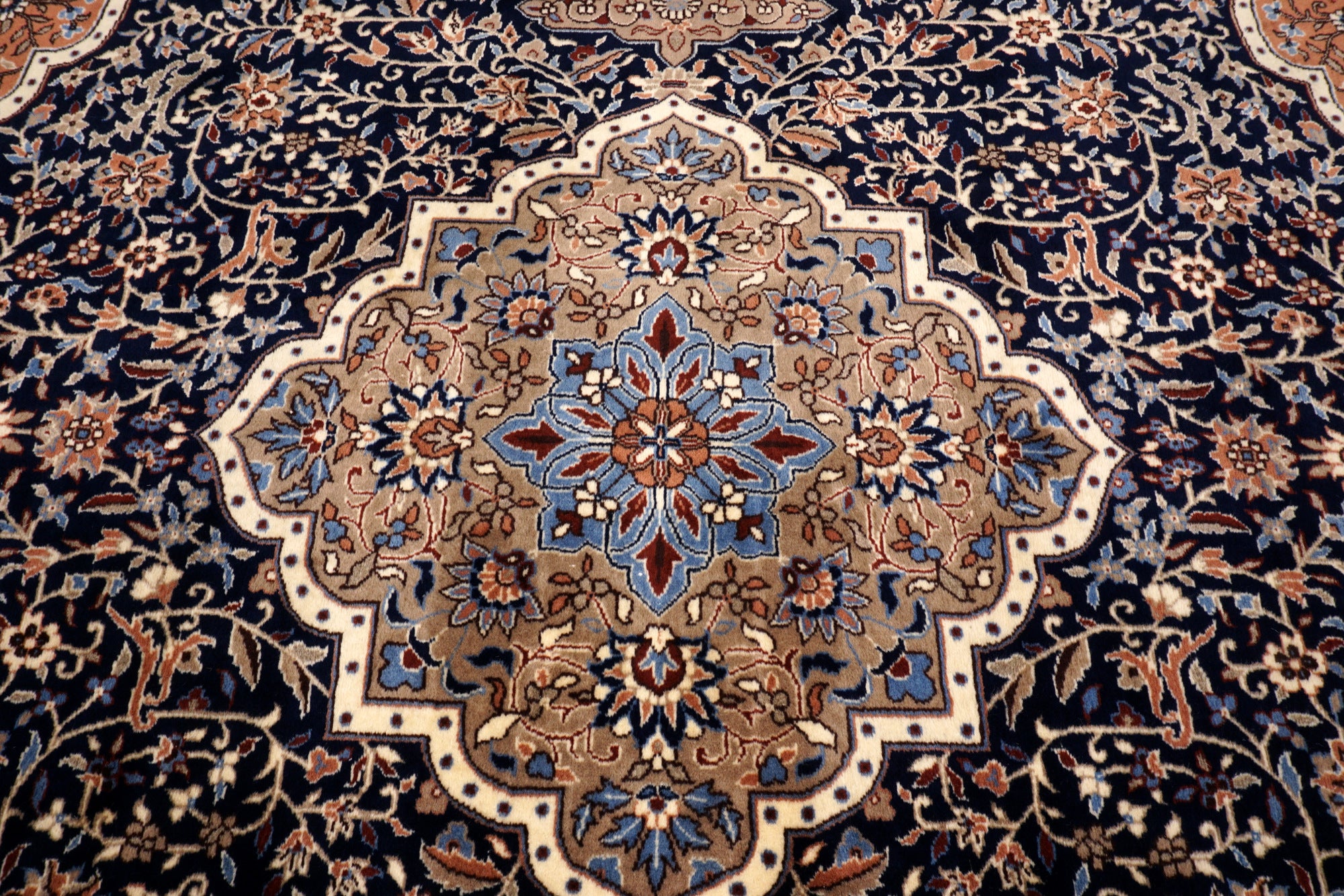 China Kerman Orient Teppich 344 x 245 cm Dunkelblau