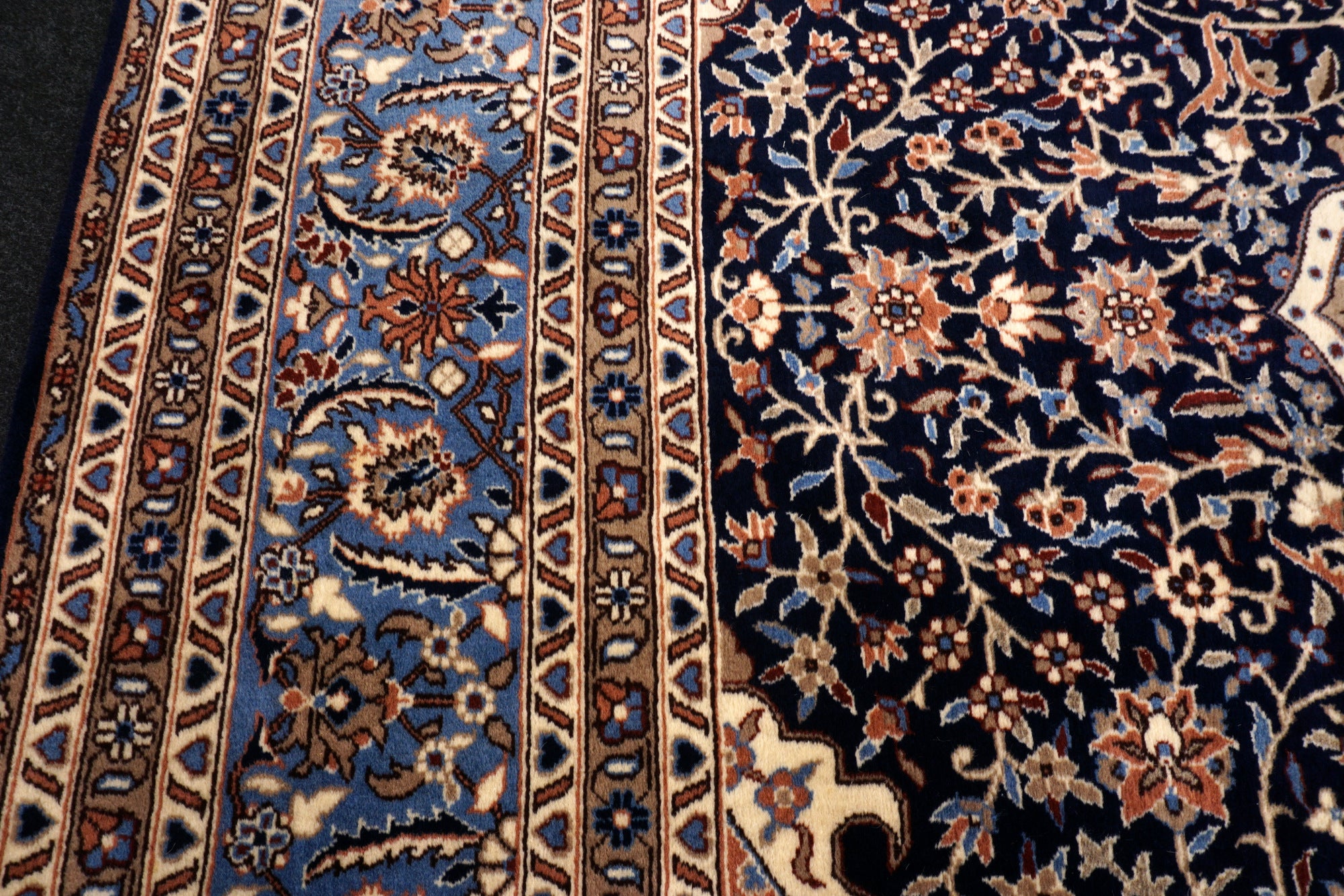 China Kerman Orient Teppich 344 x 245 cm Dunkelblau