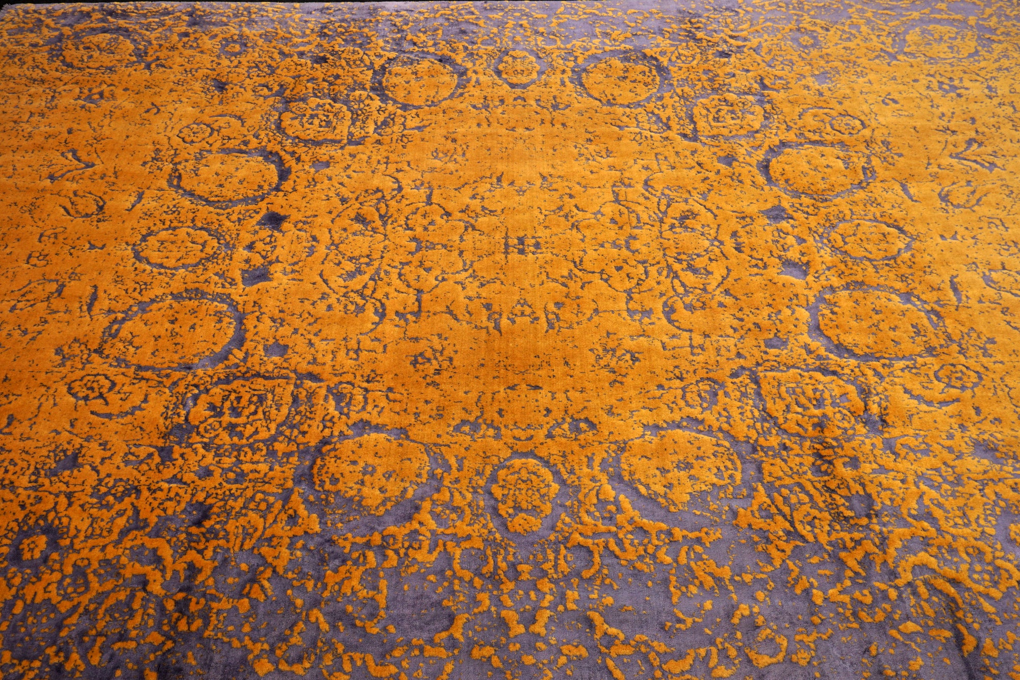 Designerteppich 343 x 232 cm Gold Lila Handgeknüpft