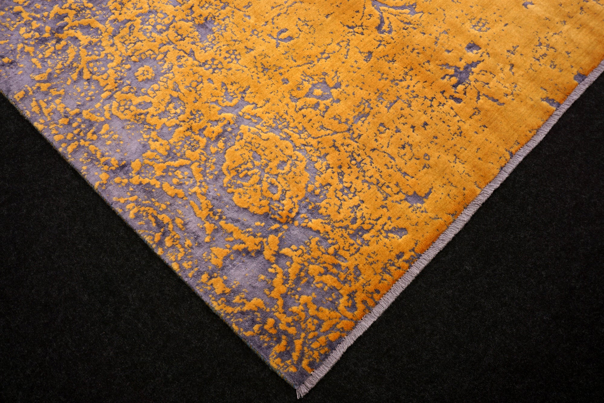 Designerteppich 343 x 232 cm Gold Lila Handgeknüpft