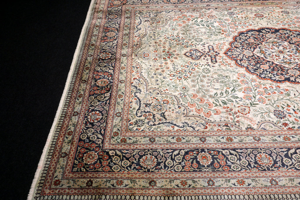 China Seidenteppich 387 x 284 cm Orient Teppich