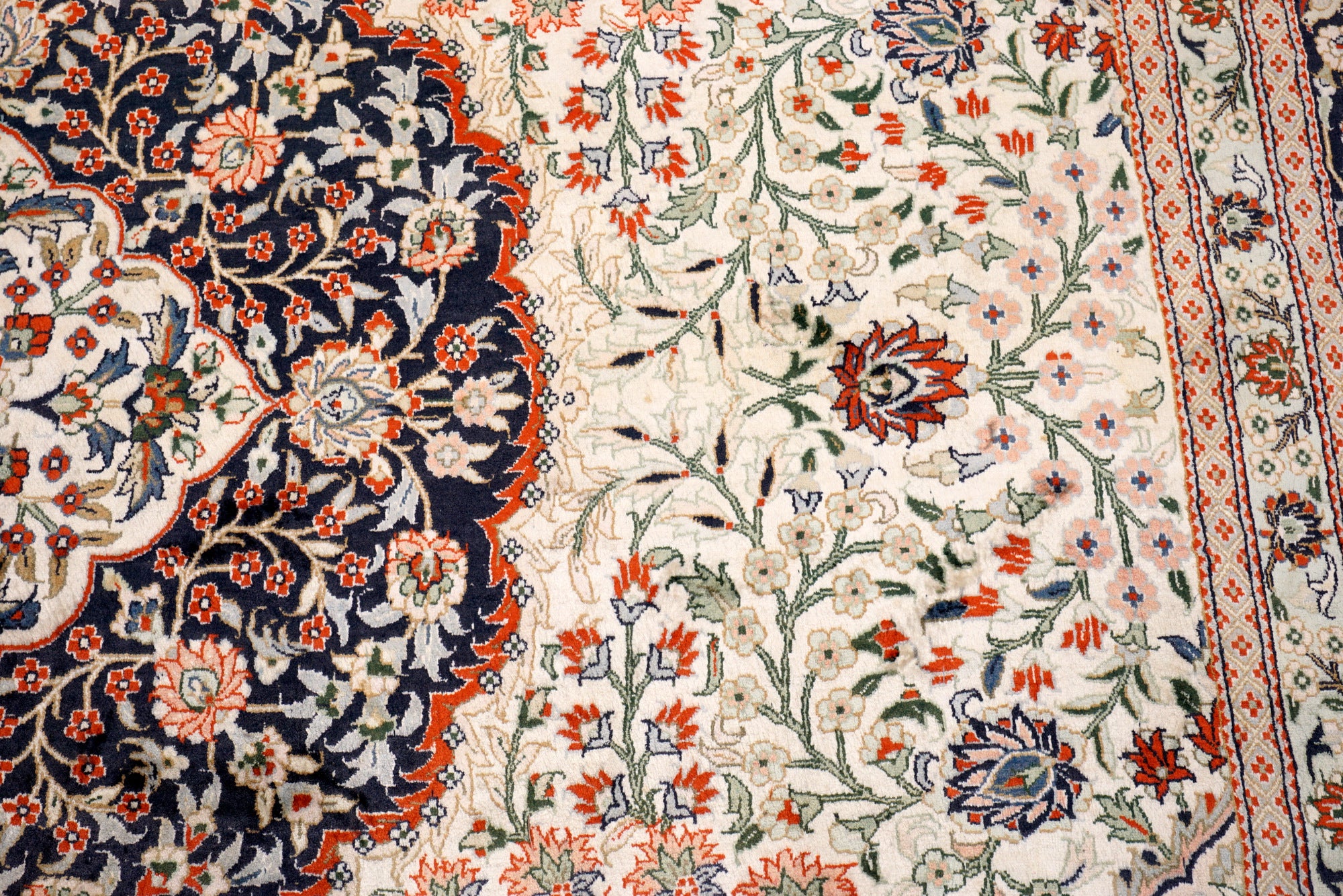 China Seidenteppich 387 x 284 cm Orient Teppich