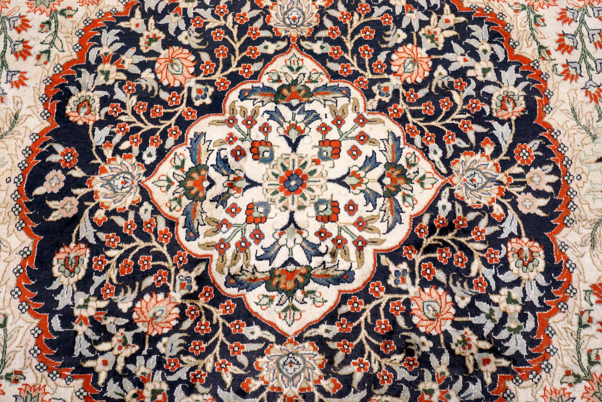 China Seidenteppich 387 x 284 cm Orient Teppich