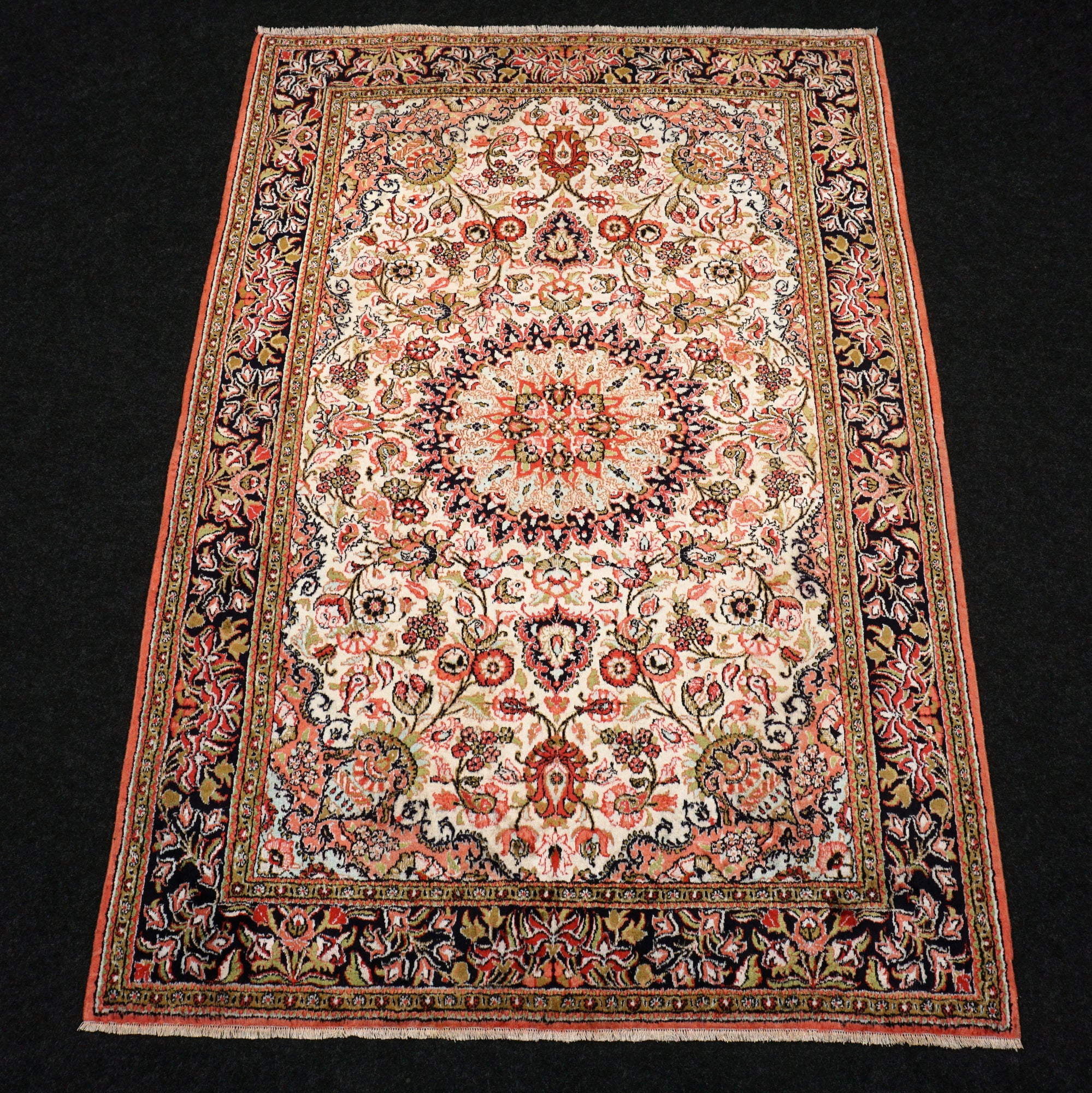 Ghom Seidenteppich 156 x 107 cm Perserteppich Handgeknüpft