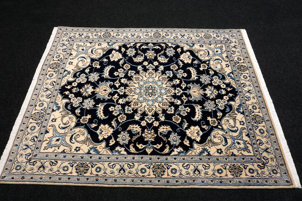 Nain 194 x 152 cm Dunkelblau Seide Handgeknüpft