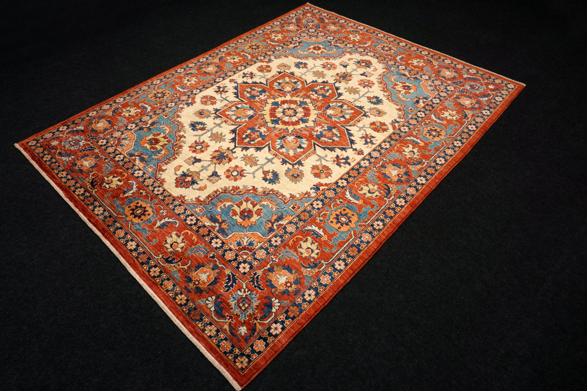Heriz 252 x 191 cm Heris Serapi Perserteppich Handgeknüpft