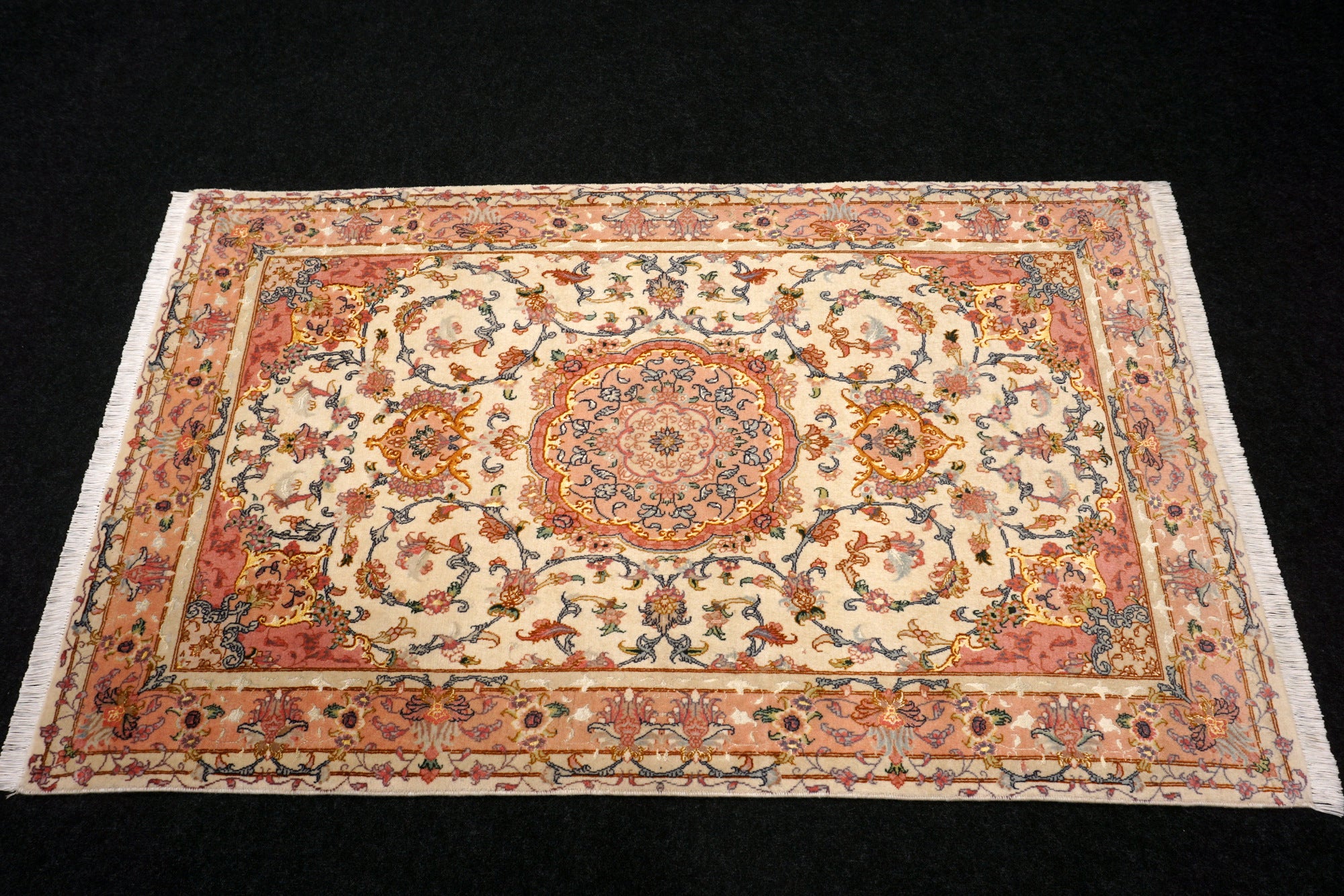 Täbriz Teppich 163 x 102 cm Beige Gold Perserteppich