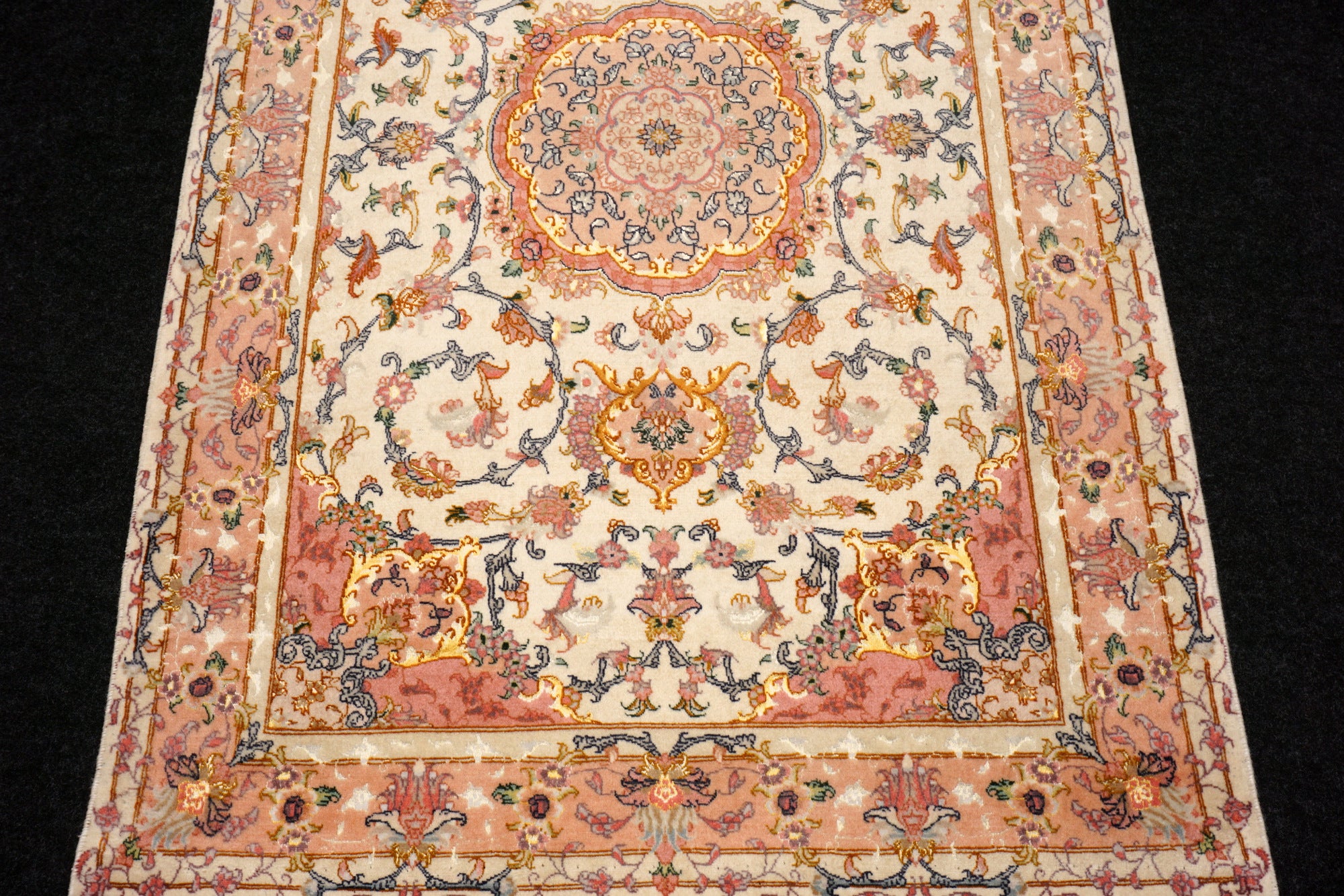 Täbriz Teppich 163 x 102 cm Beige Gold Perserteppich