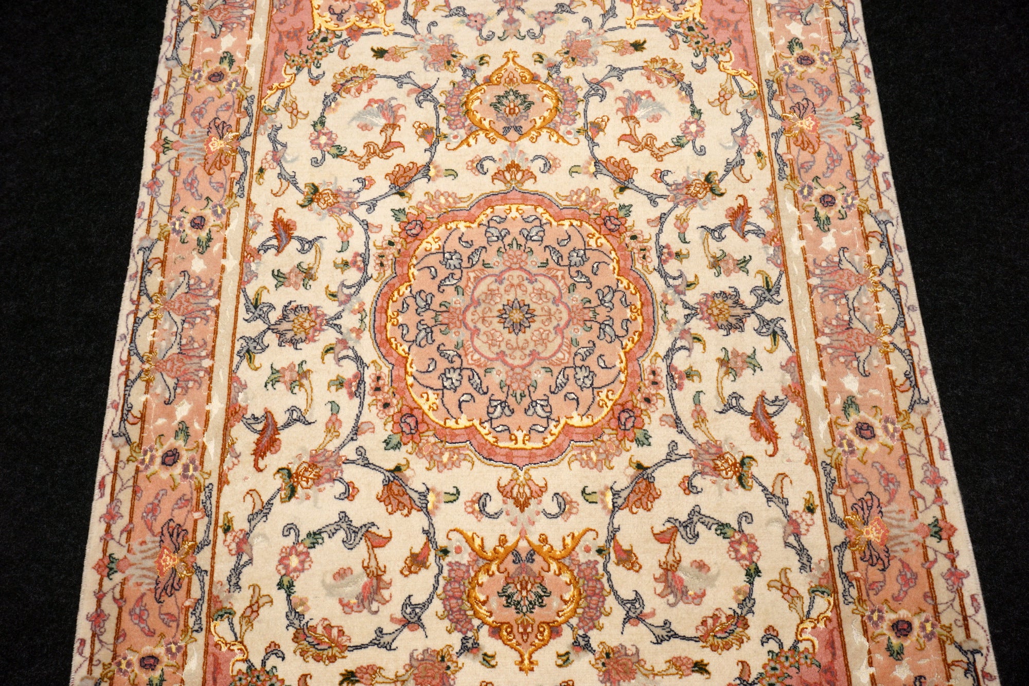 Täbriz Teppich 163 x 102 cm Beige Gold Perserteppich