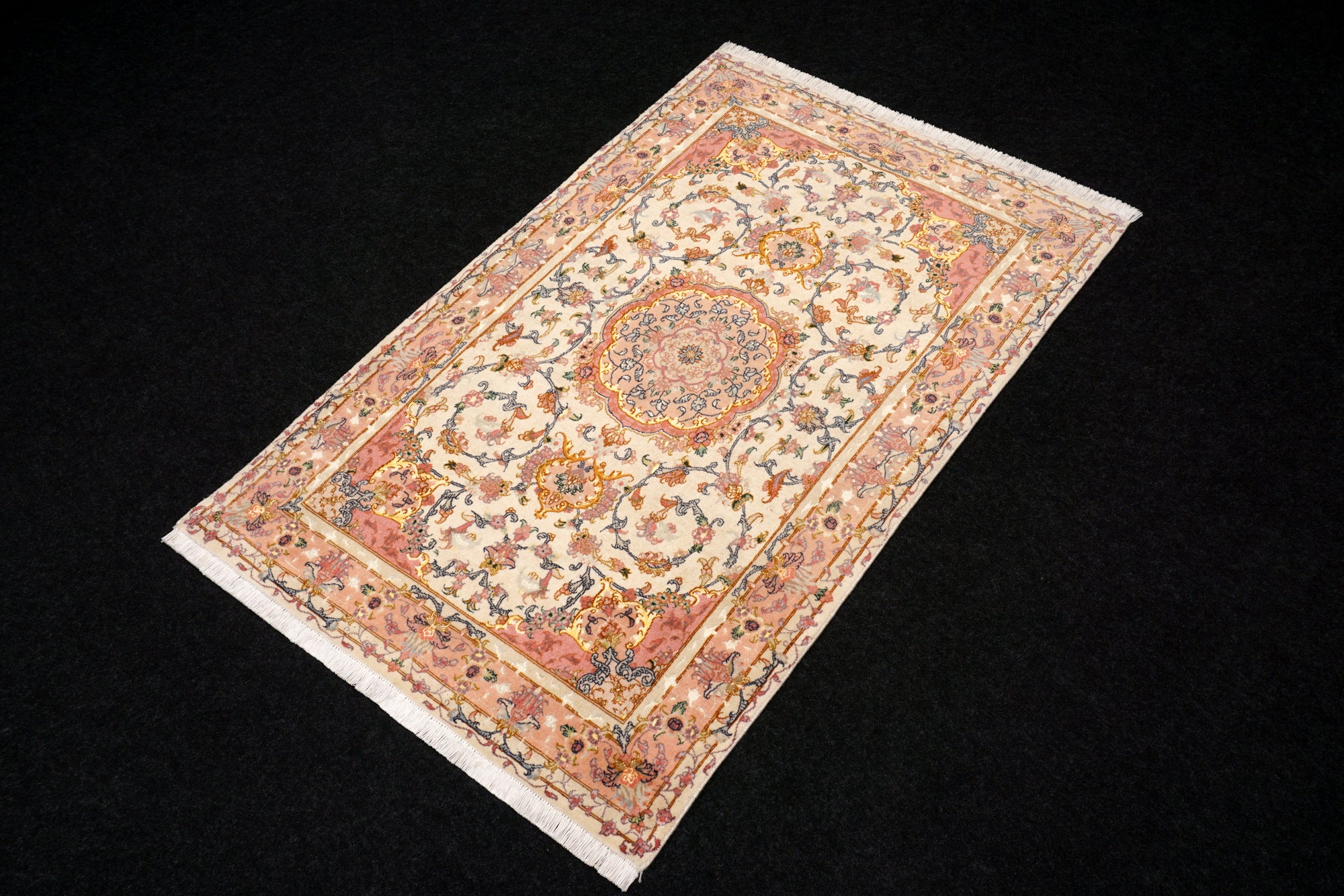Täbriz Teppich 163 x 102 cm Beige Gold Perserteppich