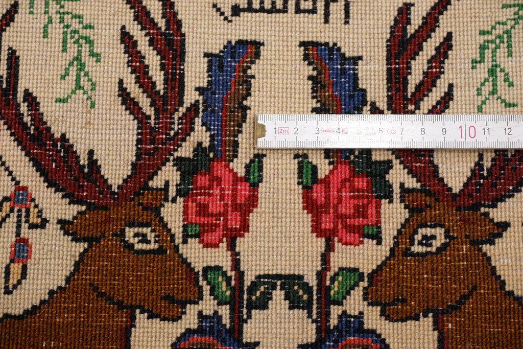 Sarough Perserteppich mit Hirschmotiv