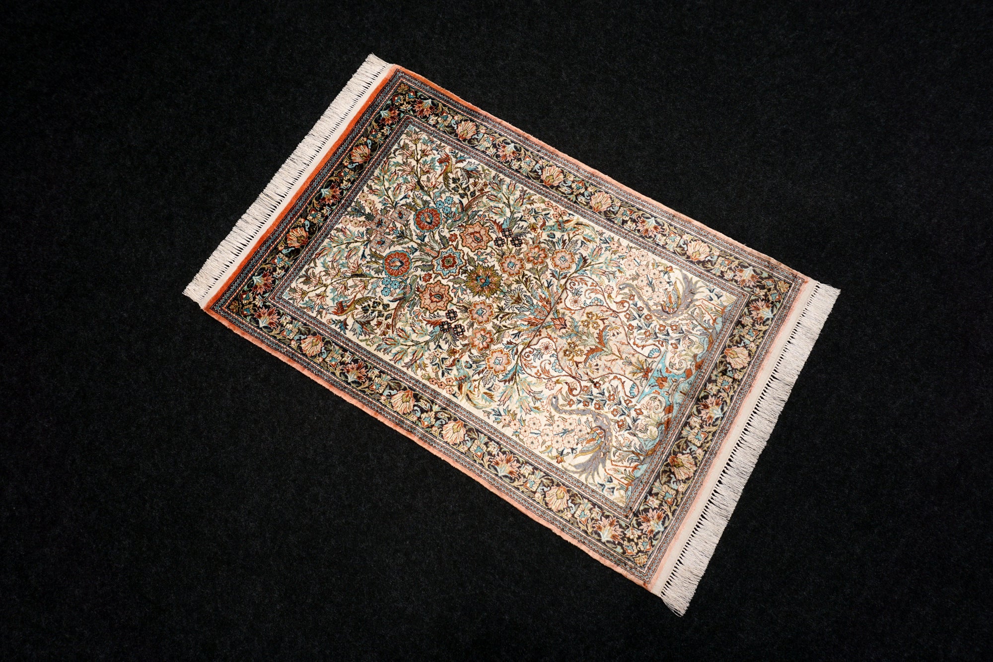 China Ghom Seidenteppich 94 x 63 cm Seide