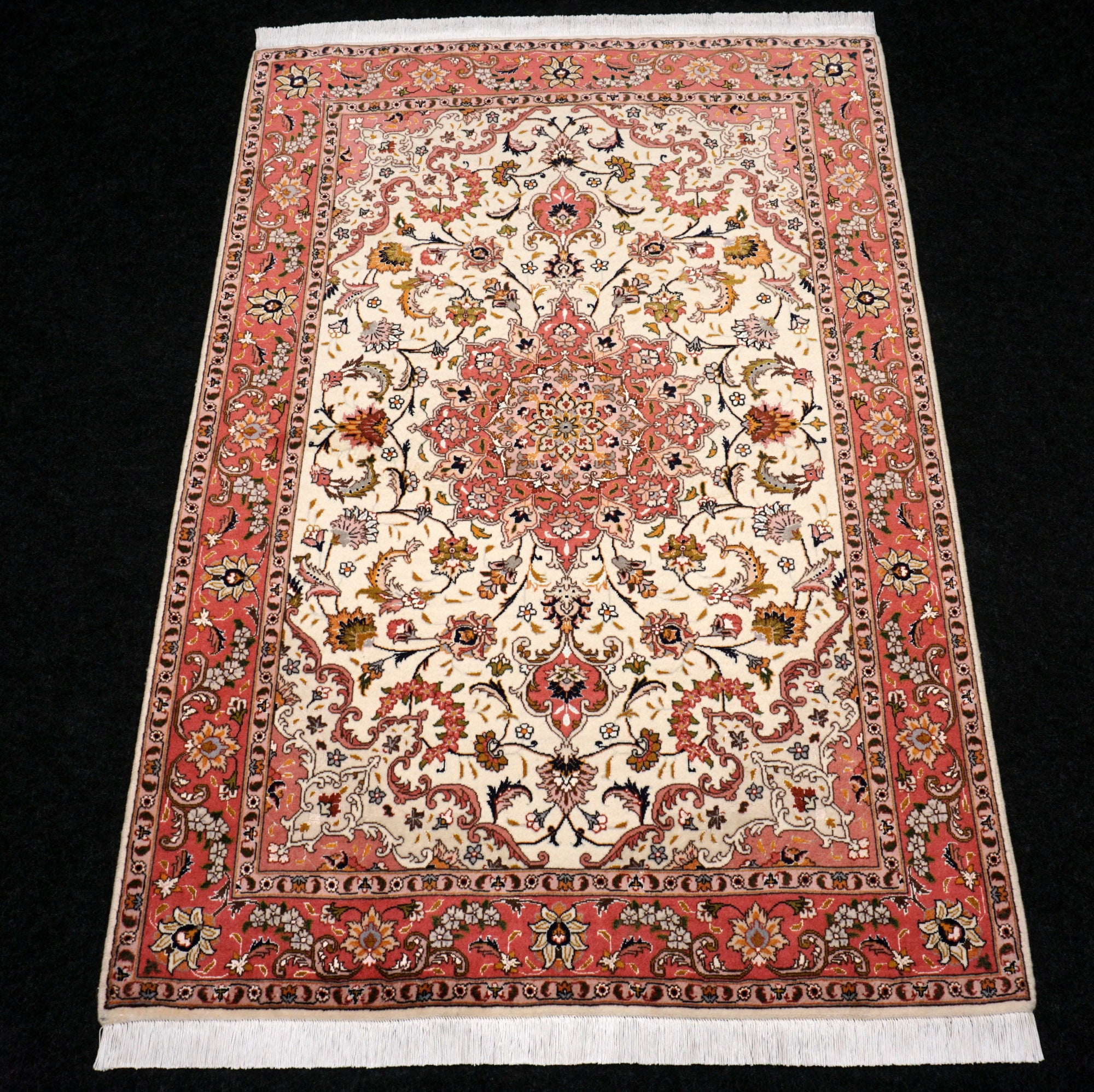 Täbriz Teppich 150 x 102 cm Seide Beige Perserteppich Handgeknüpft