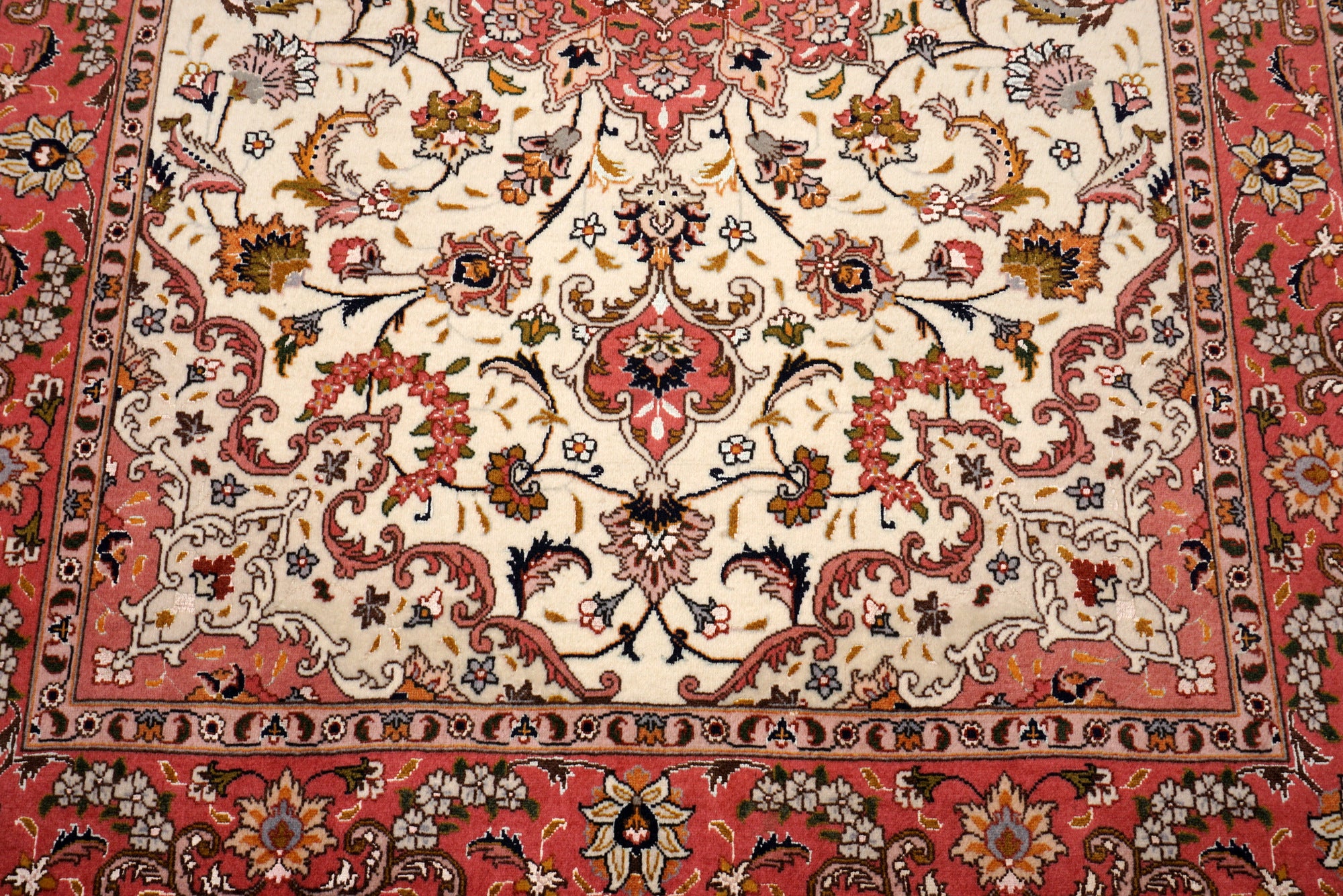 Täbriz Teppich 150 x 102 cm Seide Beige Perserteppich Handgeknüpft