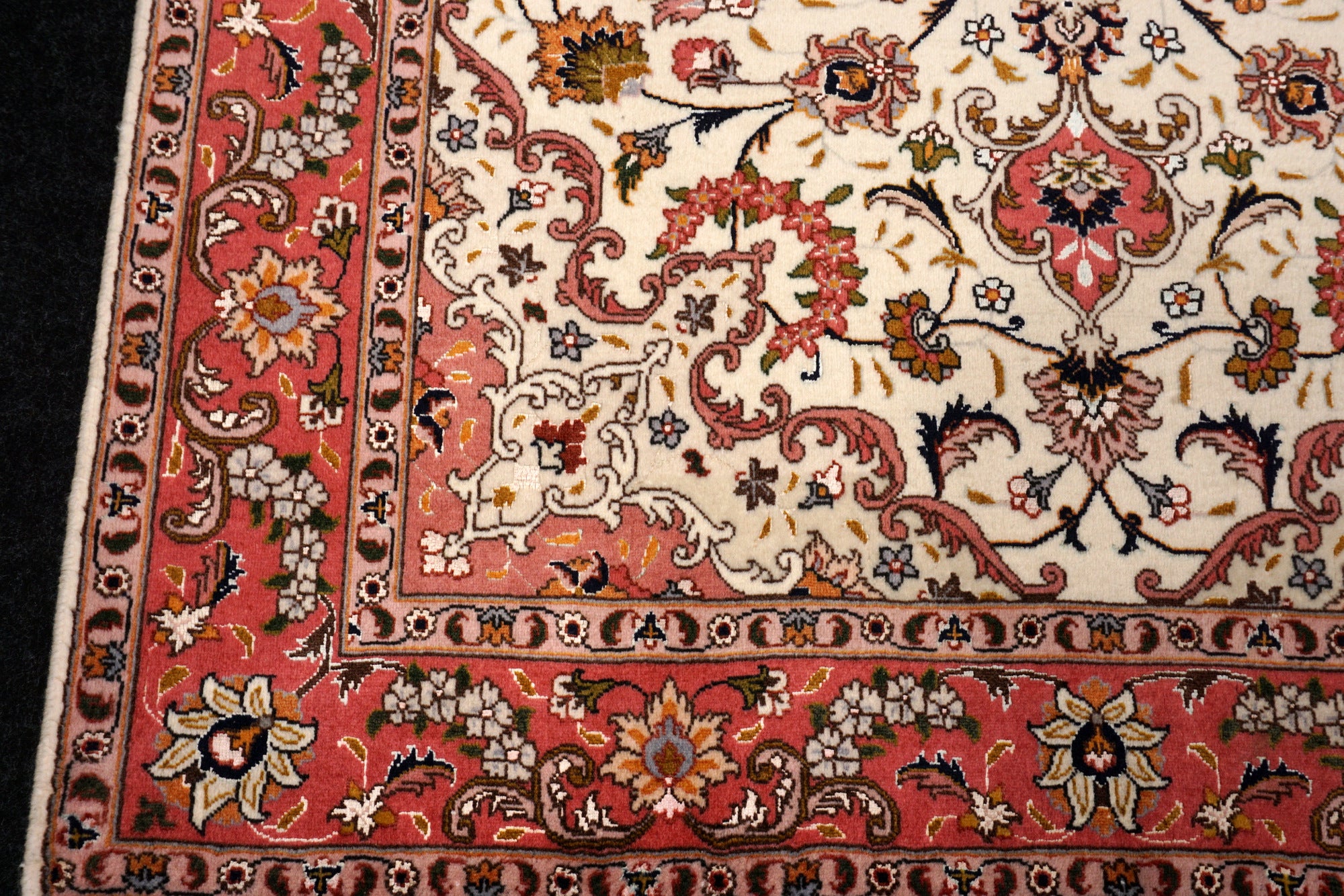 Täbriz Teppich 150 x 102 cm Seide Beige Perserteppich Handgeknüpft