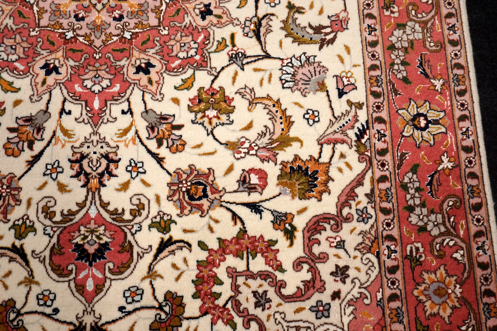 Täbriz Teppich 150 x 102 cm Seide Beige Perserteppich Handgeknüpft