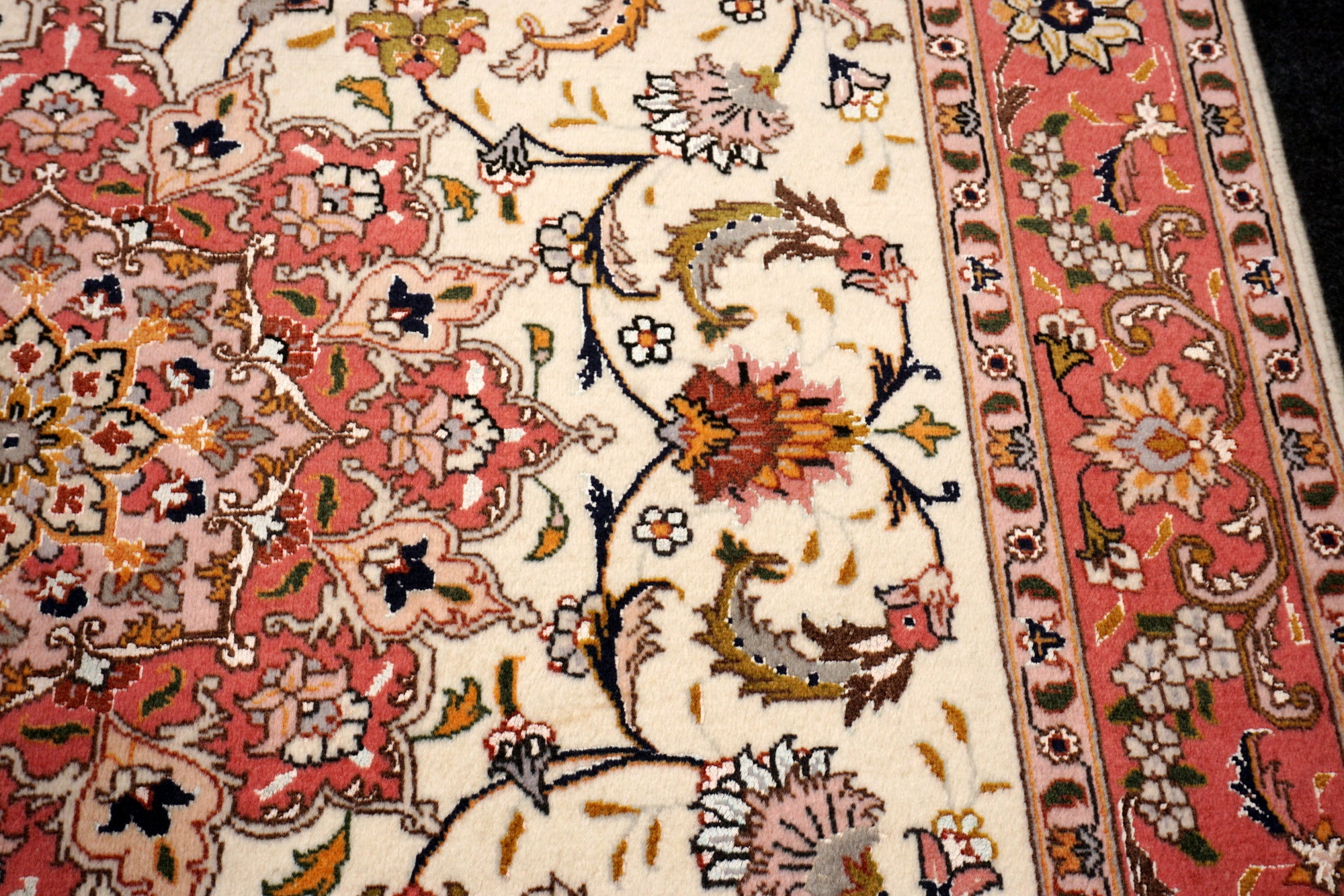 Täbriz Teppich 150 x 102 cm Seide Beige Perserteppich Handgeknüpft