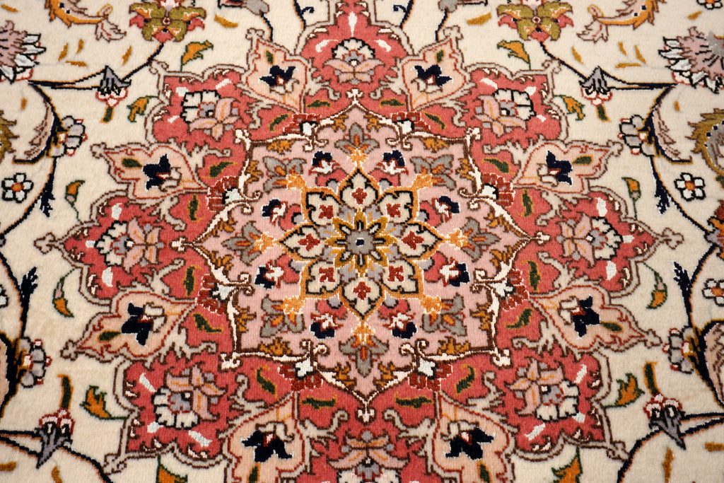 Täbriz Teppich 150 x 102 cm Seide Beige Perserteppich Handgeknüpft