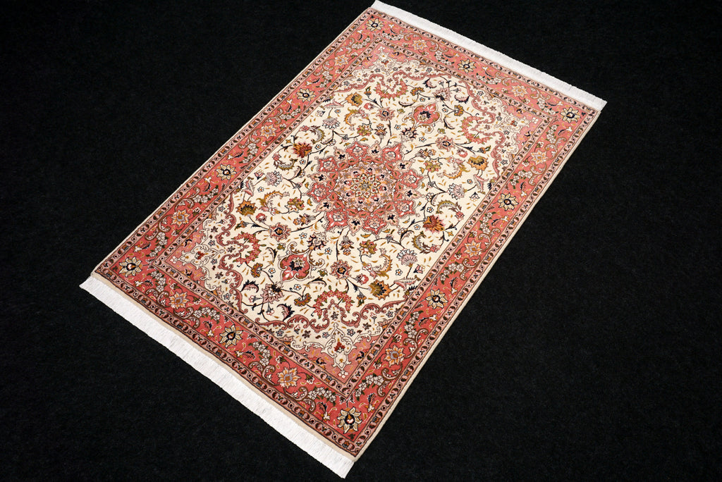Täbriz Teppich 150 x 102 cm Seide Beige Perserteppich Handgeknüpft