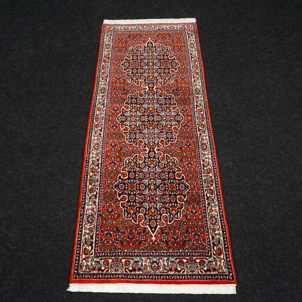 Bidjar Läufer mit Medaillon in Rot und Dunkelblau