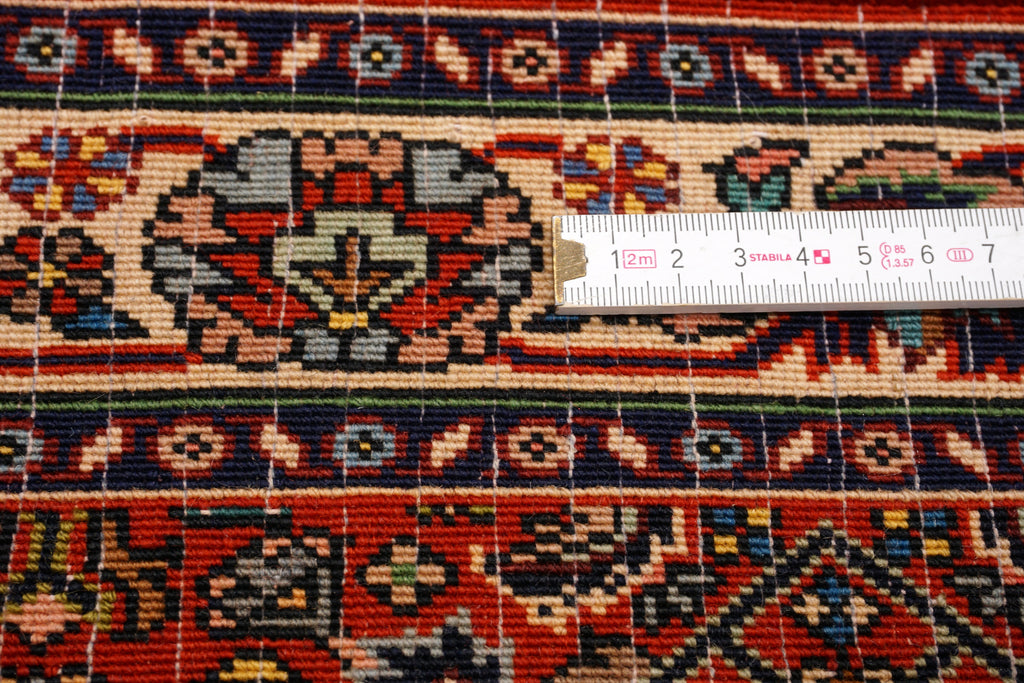 Bidjar Läufer mit Medaillon in Rot und Dunkelblau