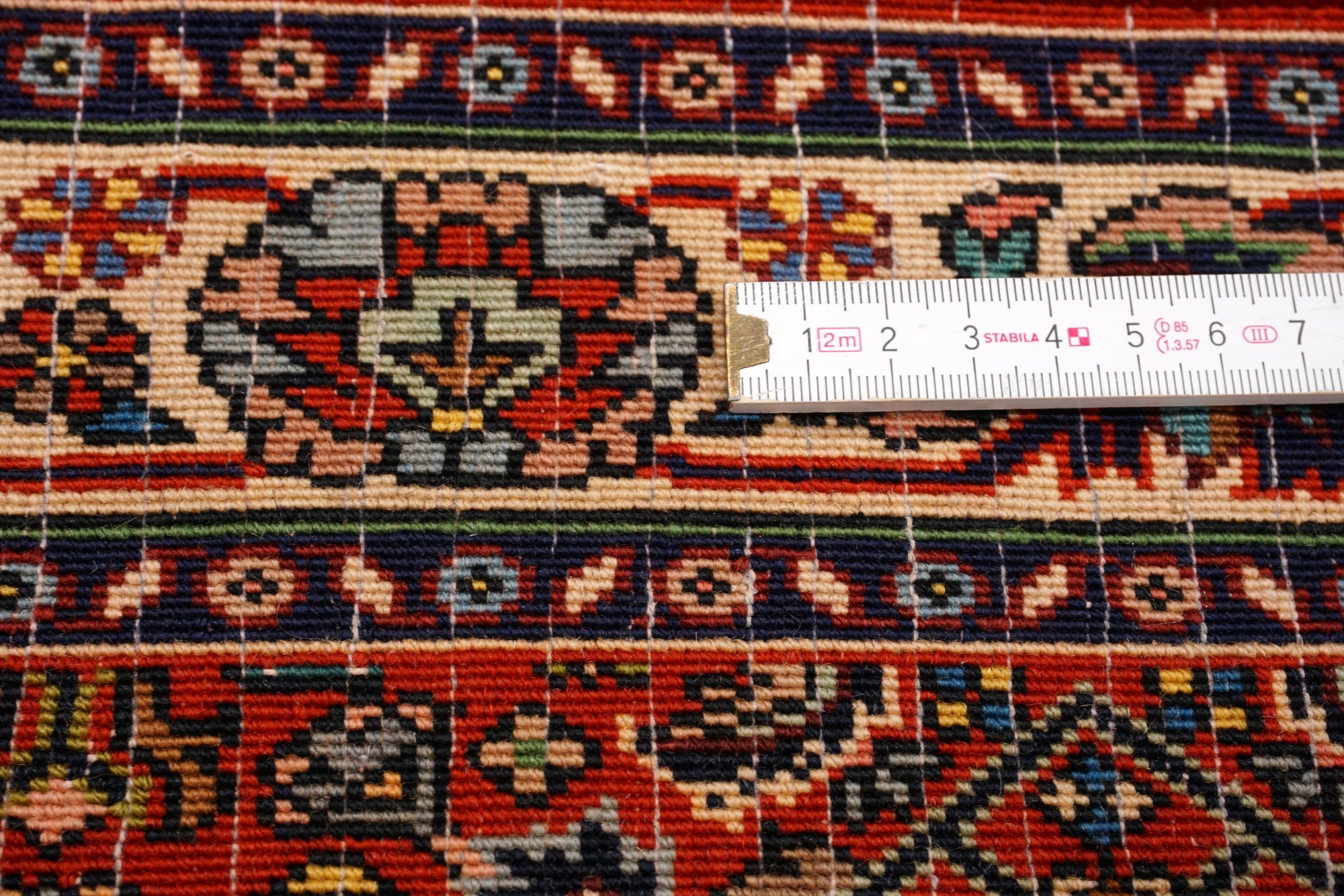 Bidjar Läufer mit Medaillon in Rot und Dunkelblau